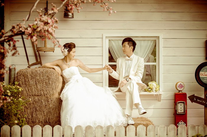 手工婚紗,婚紗工作室,婚紗禮服,婚紗訂製,婚紗出租,婚禮攝影,結婚包套,禮服出租,新秘,新娘秘書,新娘祕書,新娘造型,新秘推薦,新秘價格,新秘造型